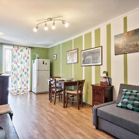 Central Apartment Турин Экстерьер фото