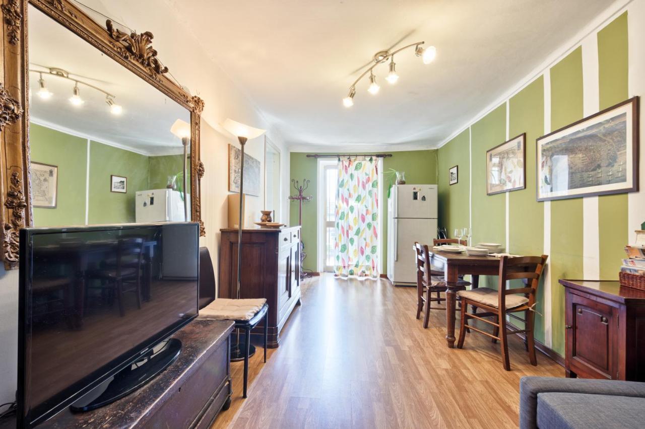 Central Apartment Турин Экстерьер фото