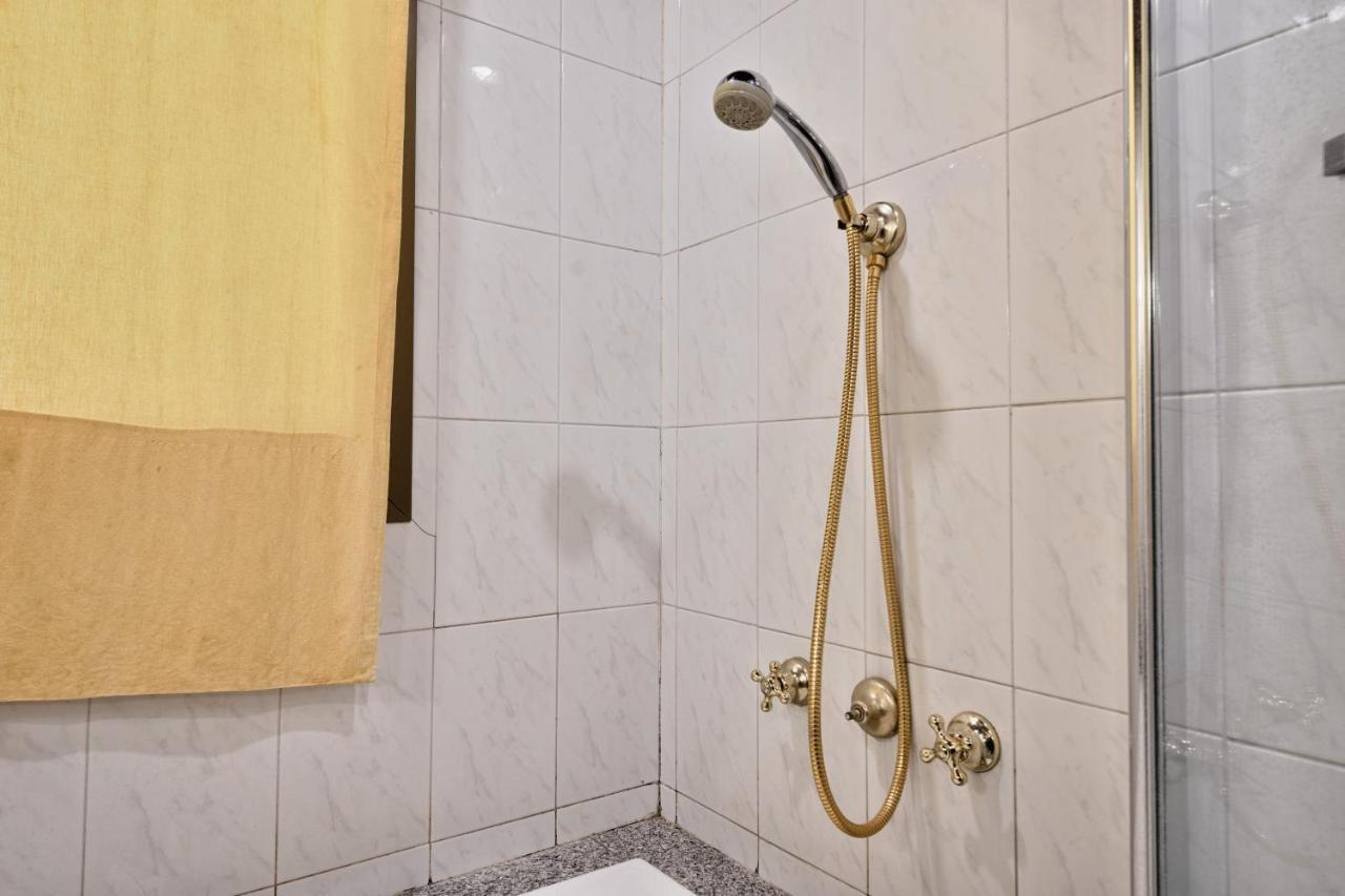 Central Apartment Турин Экстерьер фото