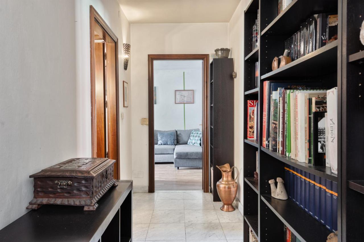 Central Apartment Турин Экстерьер фото