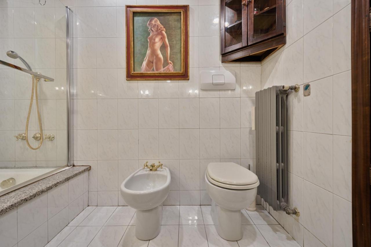Central Apartment Турин Экстерьер фото